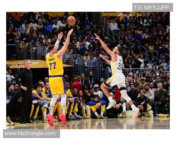 湖人对决鹈鹕精彩直播全程回顾与赛后分析不容错过